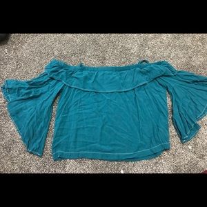 Long sleeve crop top
